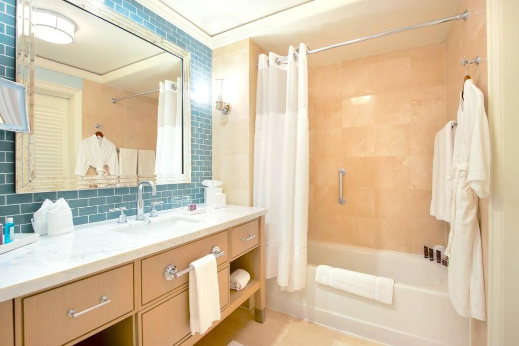 Charming 5 Star Condo Unit Situated At Ritz Carlton-Key Biscayne Miami Exterior foto