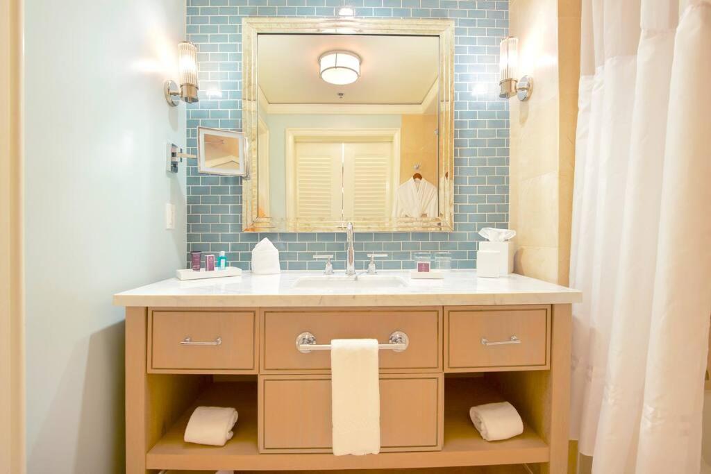 Charming 5 Star Condo Unit Situated At Ritz Carlton-Key Biscayne Miami Exterior foto